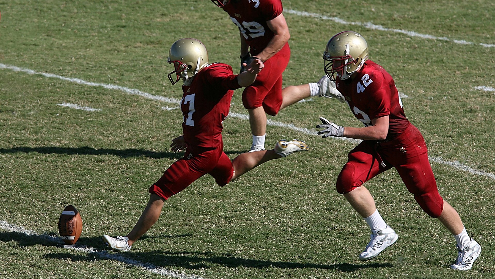 国王强压雷霆，当F1赛道成为西亚卡姆的加冕之地