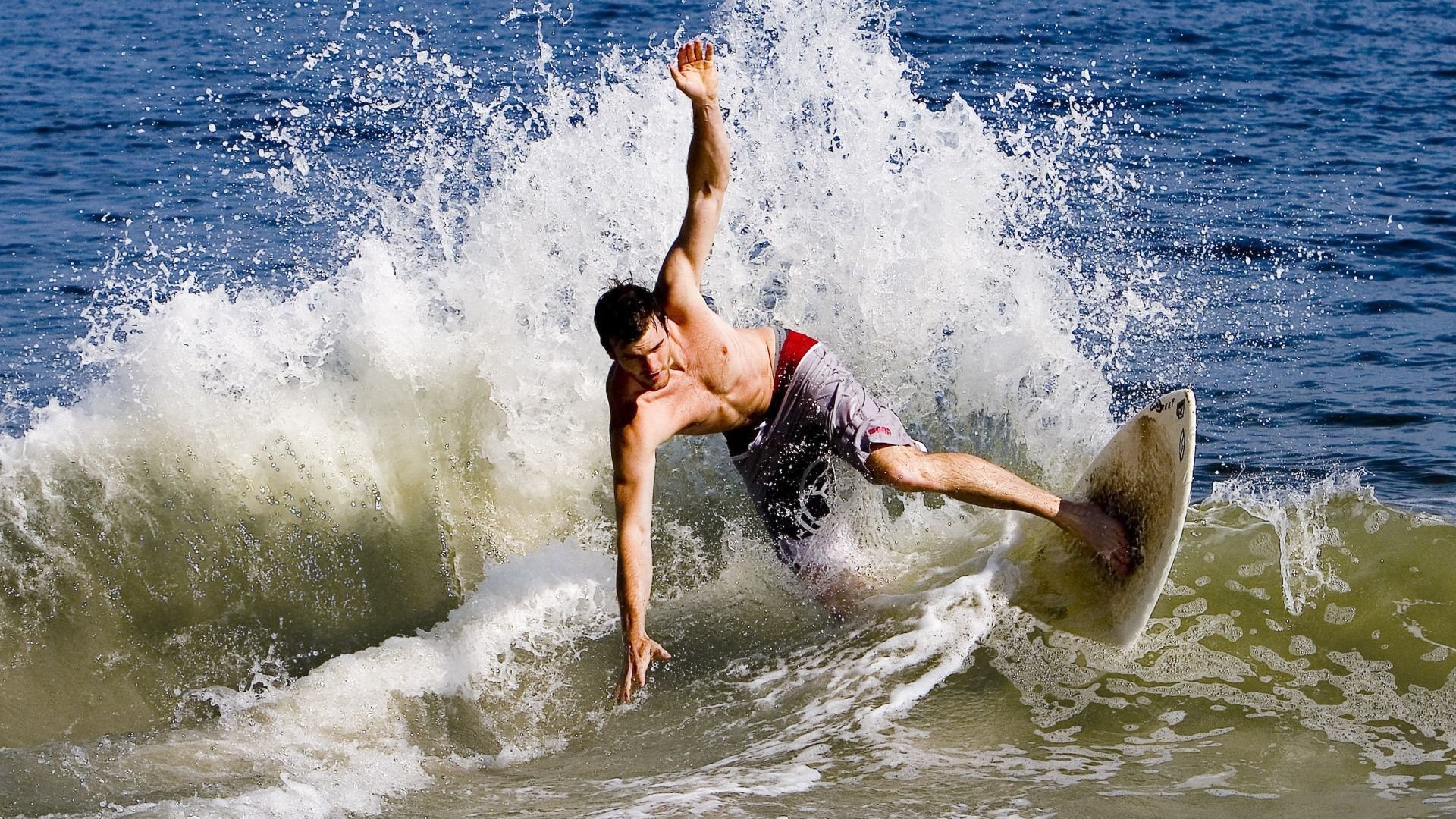 辽宁队速胜掘金，英格拉姆成为关键先生